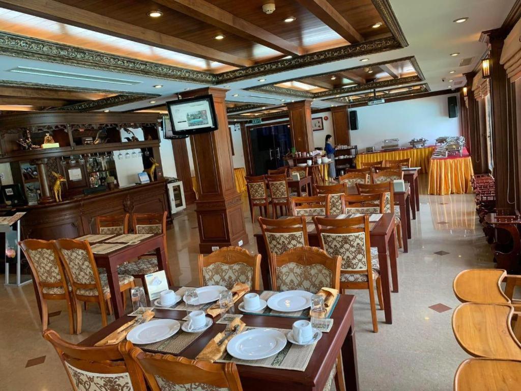 Leuxay Hotel Вьентьян Экстерьер фото
