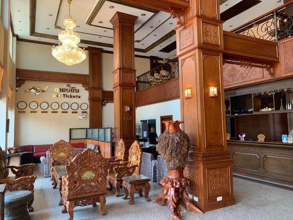 Leuxay Hotel Вьентьян Экстерьер фото