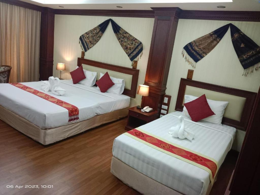 Leuxay Hotel Вьентьян Экстерьер фото